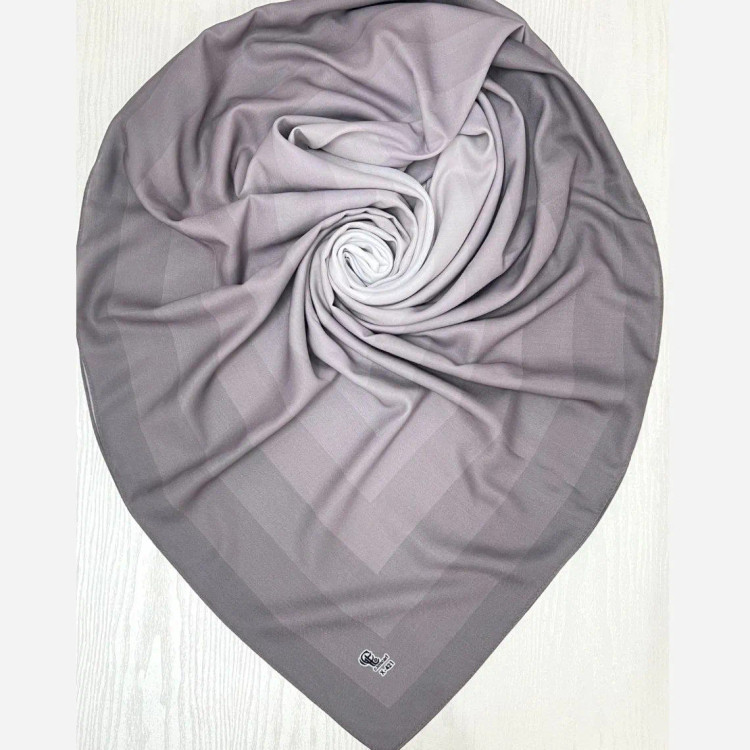 روسری طرح طیفی پله ای سایز 140 نخ کاستوم سی تو چرخ دوز