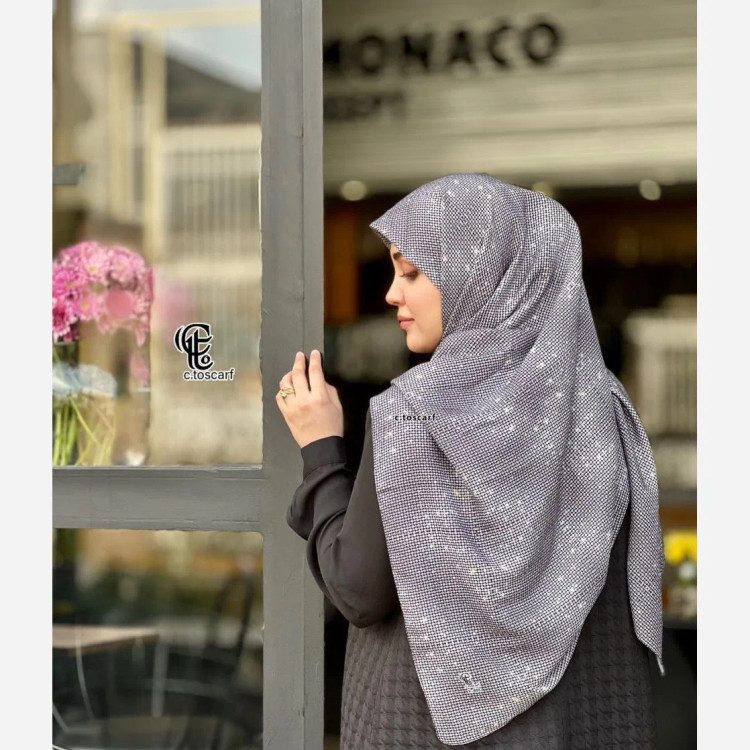 شال مجلسی نگین دار طرح سه بعدی سایز 140 جنس کتان چرخ دوز