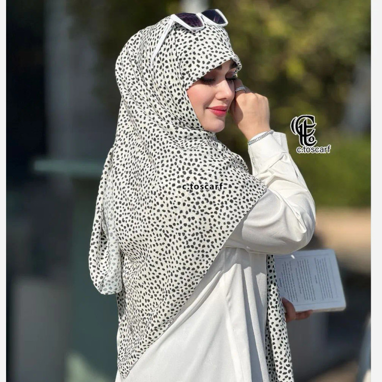 روسری نخی طرح خال خالی قواره 140 مجلسی دور چرخ دوز بدون لیز خوردگی