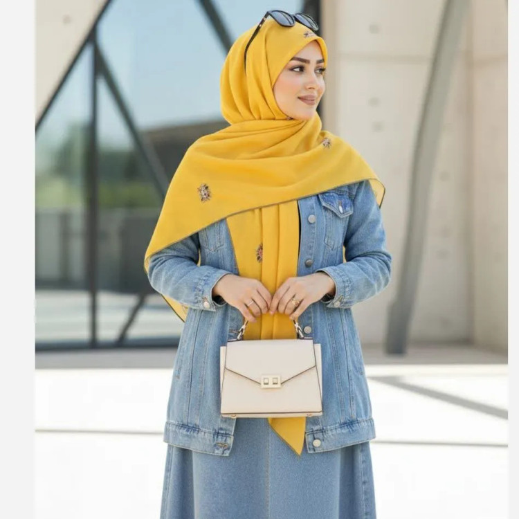 روسری نخی قواره بزرگ طرح گل برجسته 140 سانتی | شال مجلسی خاص