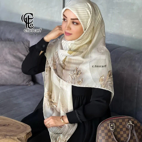 روسری طرح طلا نخی قواره بزرگ 140 سانتیمتر دور چرخ دوز بدون سُرخوردگی