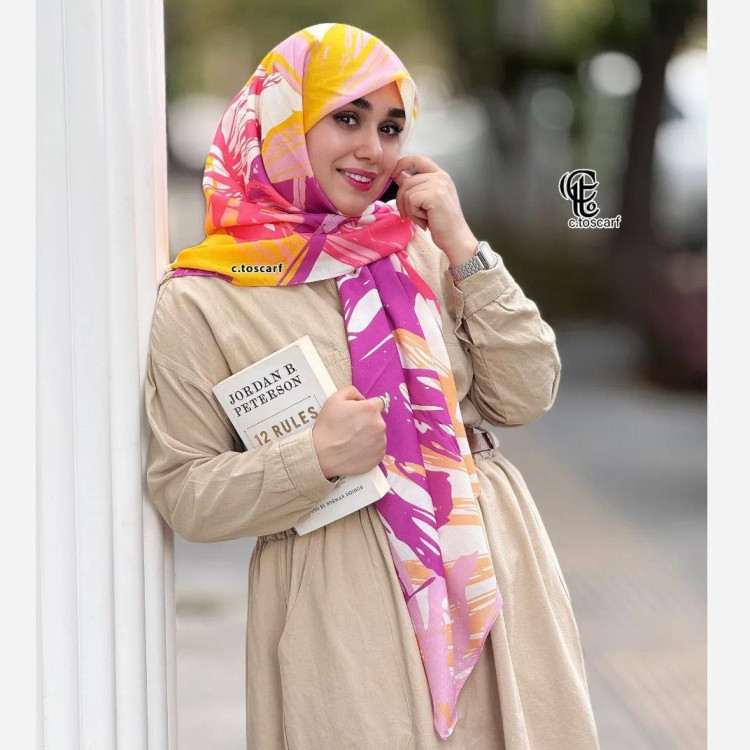 روسری طرح دار نخی سایز بزرگ مدل روشا چرخ دوز