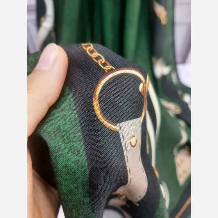 روسری طرح دیانا طوسی قواره بزرگ نخ کاستوم سیتو چرخ دوز زنانه شیک