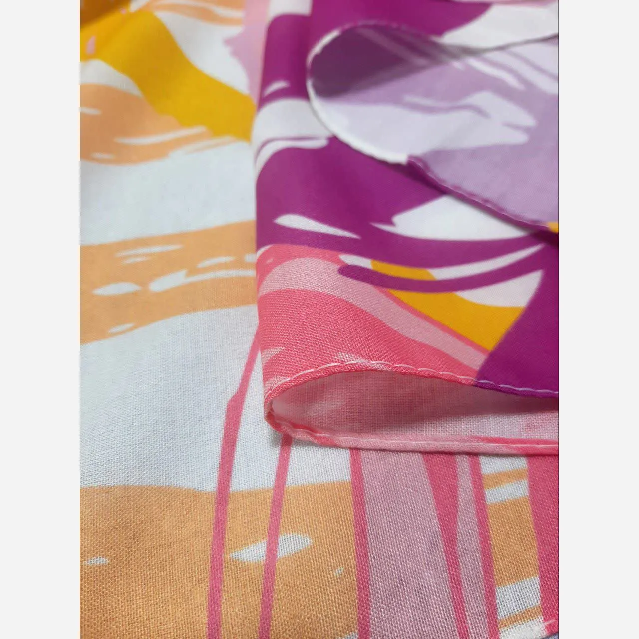 روسری طرح دار نخی سایز بزرگ مدل روشا چرخ دوز