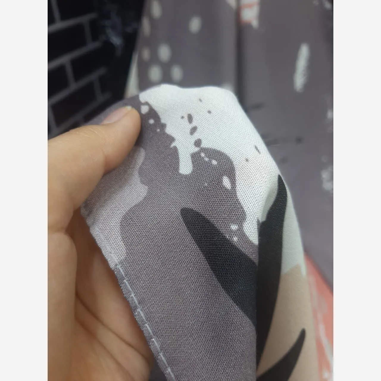 روسری نخی طرح کژال قواره بزرگ 140 سانتیمتر چرخدوز