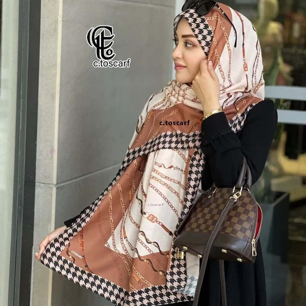 شال زنانه طرح تسمه ای اسپرت نخی دورادو 70*200