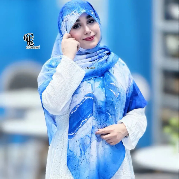 روسری نخی طرح رزیتا سایز 140 - طرح فیروزه ای و آبی شیک - بدون سُرخوردگی