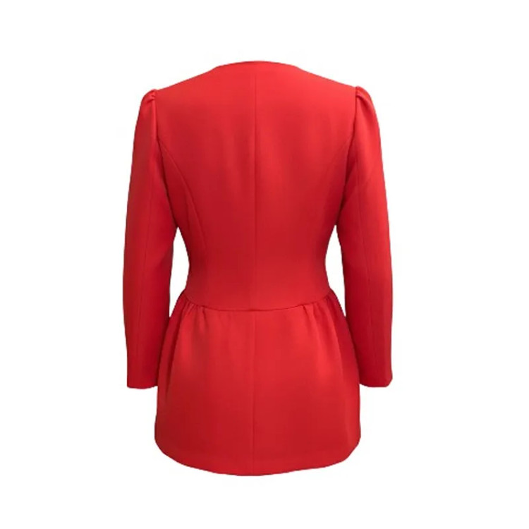 مانتو زنانه کرپ کجراه یقه گرد دکمهدار رنگ هندوانهای چهار فصل شیک