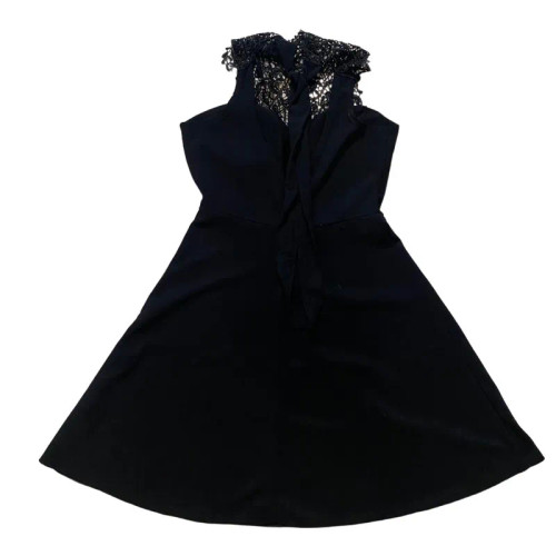 پیراهن مجلسی زنانه مشکی آستین حلقه ای یقه گرد گیپور قد روی زانو