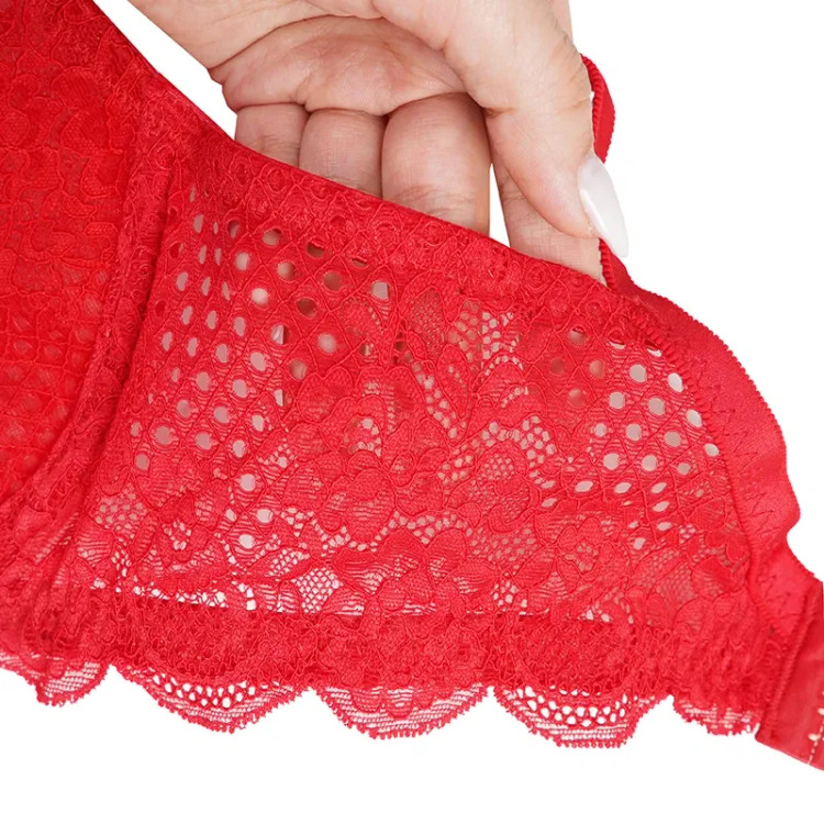 سوتین زنانه فنردار کاپ D طرح دانتل شیک