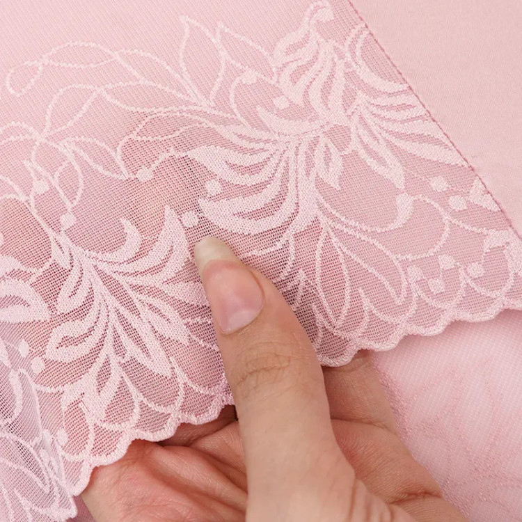 شورت زنانه اسلیپ طرح دار فری سایز، جنس استرج و تور لیزری