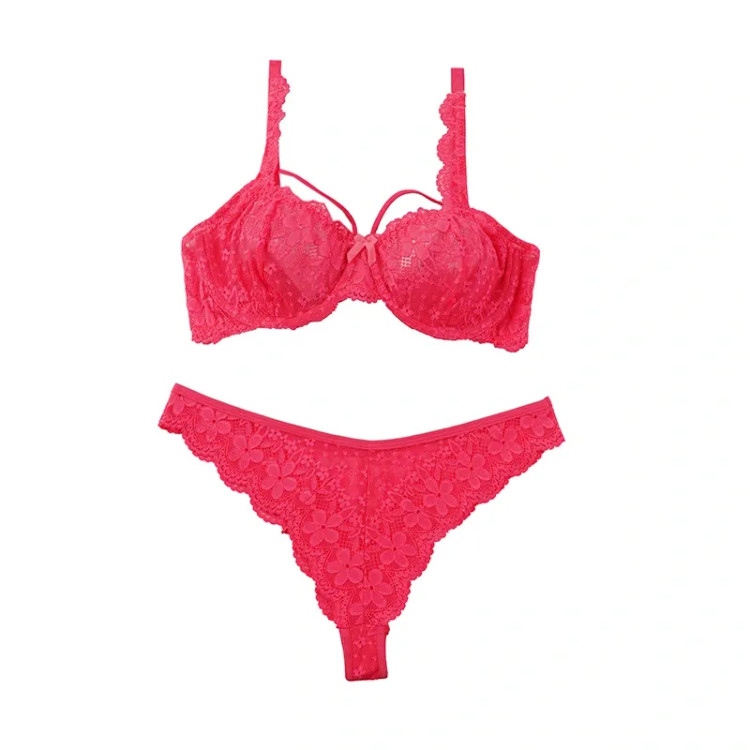 ست لباس زیر زنانه دانتل فنردار بکلس هارنس دار کاپ B