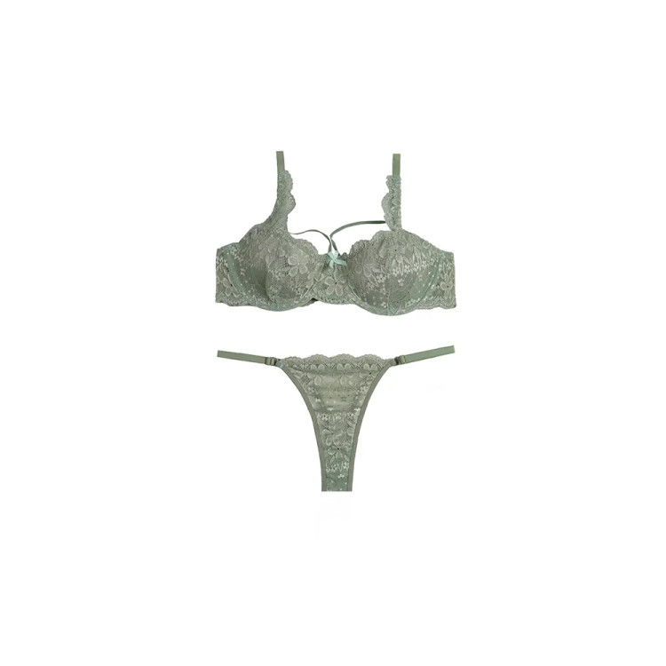 ست لباس زیر زنانه دانتل فنردار بکلس هارنس دار کاپ B