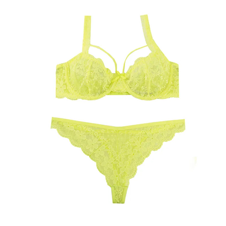 ست لباس زیر زنانه دانتل فنردار بکلس هارنس دار کاپ B