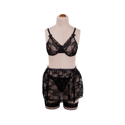 لباس زیر زنانه گیپور طرح دار شامل سوتین، دامن، شورت و جوراب