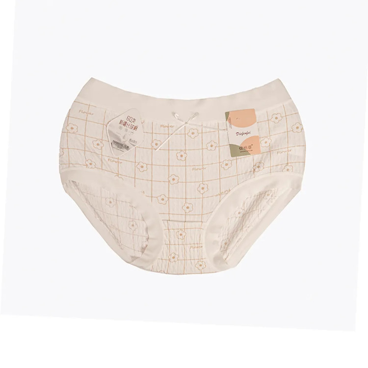 شورت زنانه طرح گل ژاکارد لیزری فری سایز مدل اسلیپ