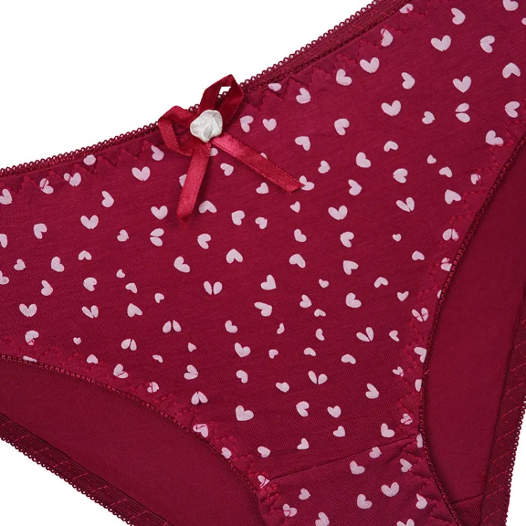 ست لباس زیر زنانه نخی طرح قلب جک دار فنردار اسلیپ