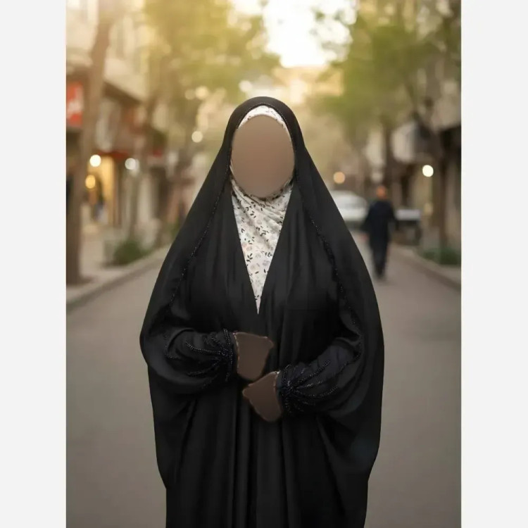 چادر جده مدل آذرخش جنس کرپ حریرالاسود مشکی